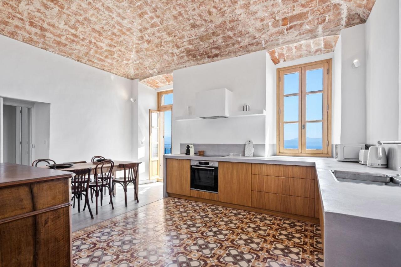 Cargese, Appartement De Charme Surplombant Le Port エクステリア 写真
